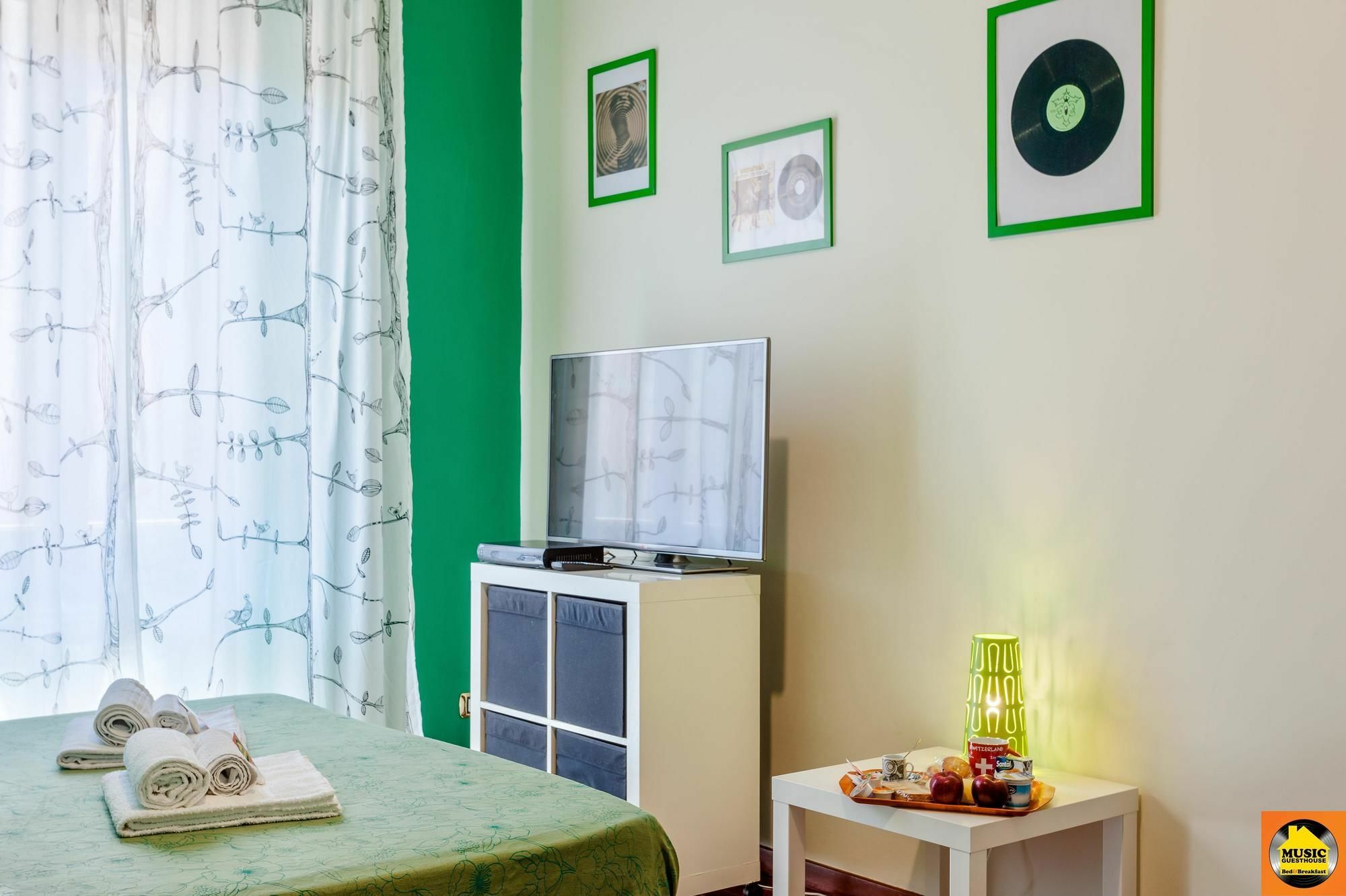 Music Guesthouse Rome Exterior photo